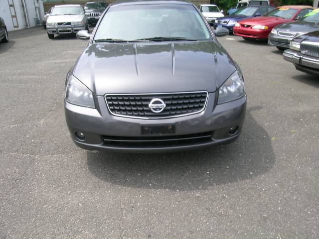 Nissan Altima 2005 photo 2