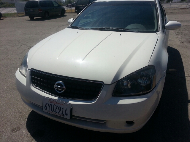 Nissan Altima 2005 photo 1