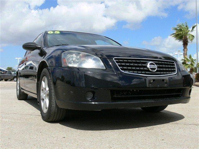 Nissan Altima 2005 photo 1