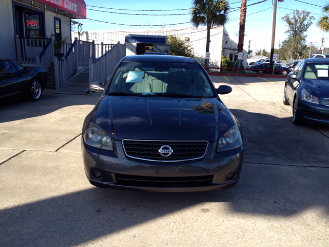 Nissan Altima 2005 photo 2