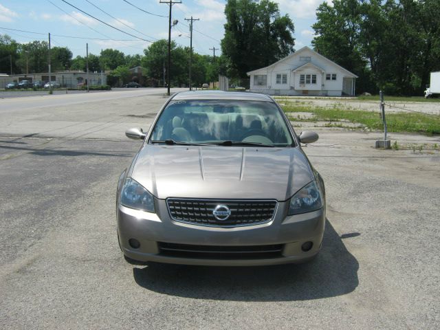 Nissan Altima 2005 photo 4