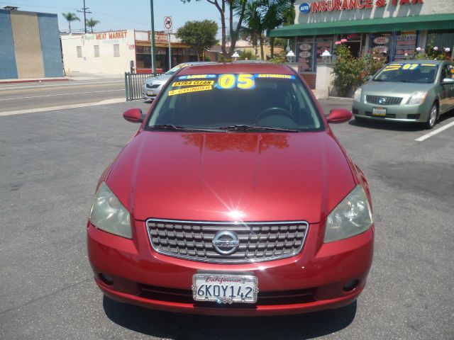 Nissan Altima 2005 photo 2