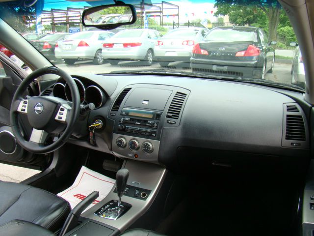 Nissan Altima 2005 photo 1