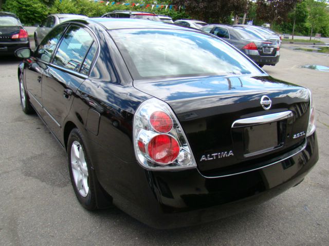 Nissan Altima 2005 photo 14