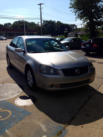 Nissan Altima ST Pickup 4D 5 1/2 Ft Sedan