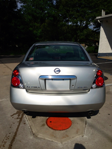 Nissan Altima 2005 photo 1