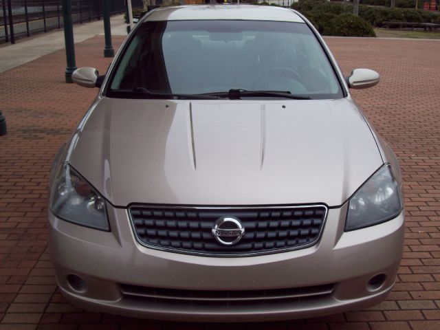 Nissan Altima 2005 photo 1