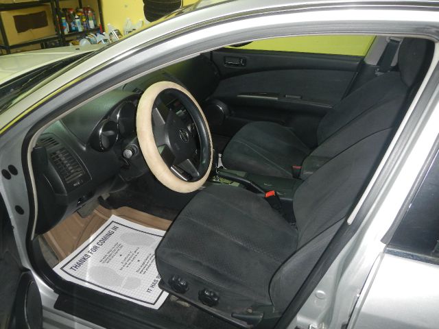 Nissan Altima 2005 photo 4