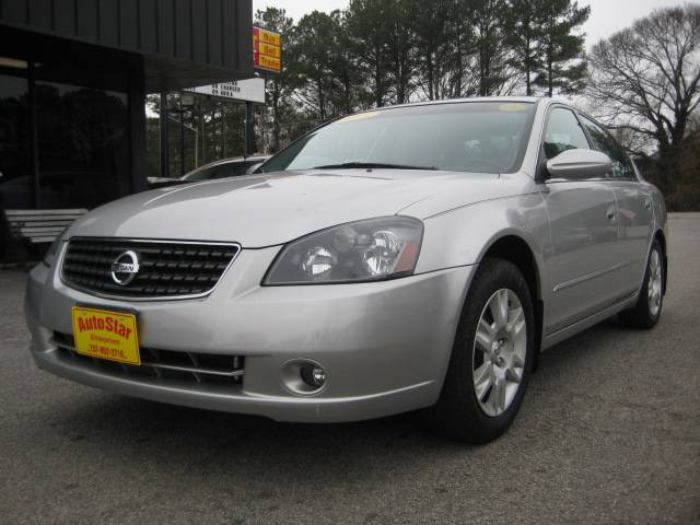 Nissan Altima XR Sedan