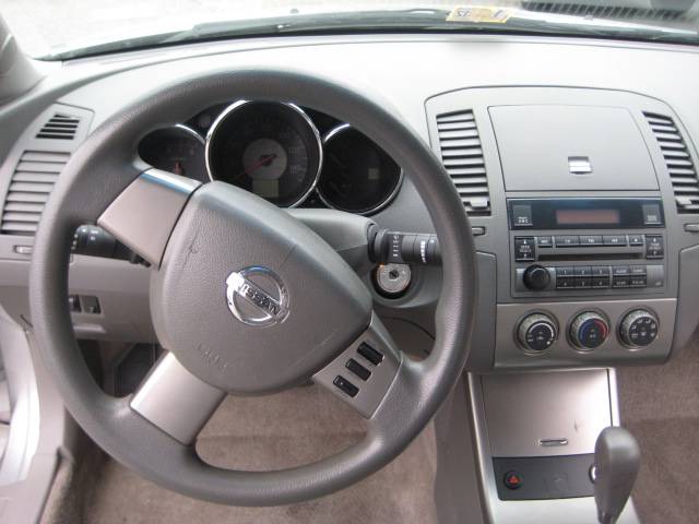 Nissan Altima 2005 photo 4