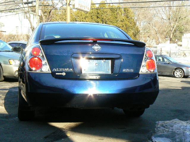 Nissan Altima 2005 photo 2