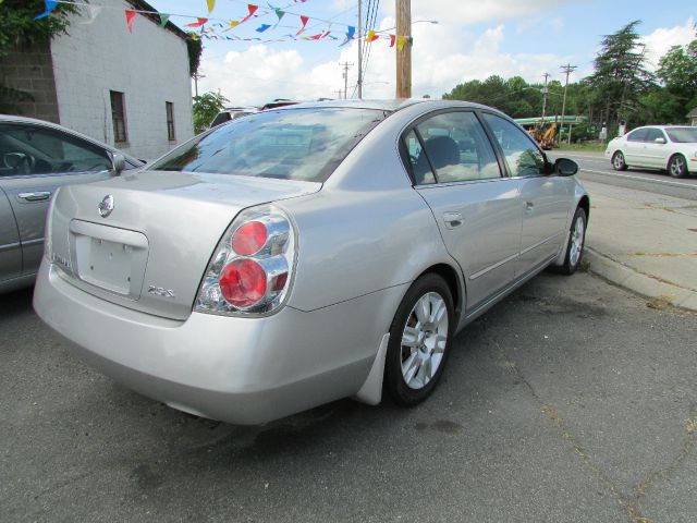 Nissan Altima 2005 photo 16