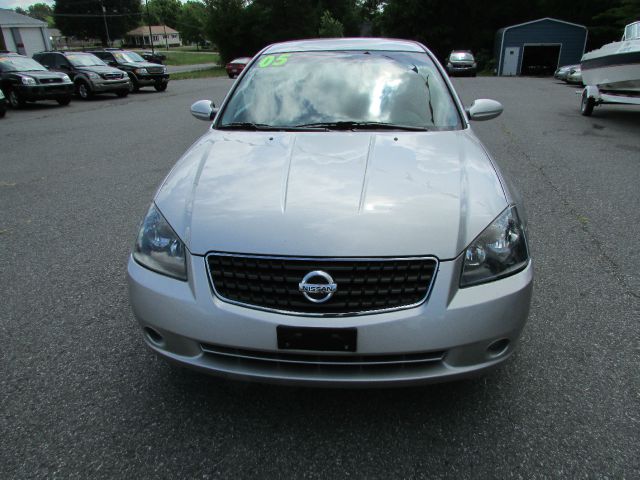 Nissan Altima 2005 photo 8