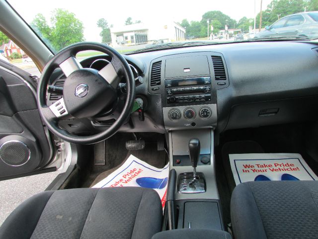 Nissan Altima 2005 photo 9