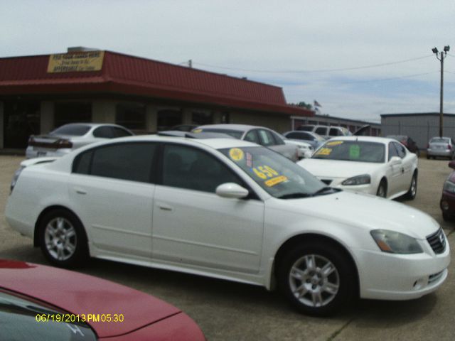 Nissan Altima 2005 photo 1