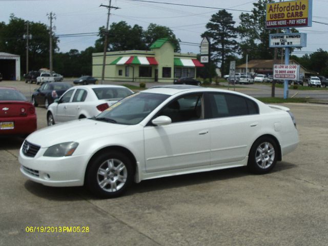 Nissan Altima 2005 photo 4