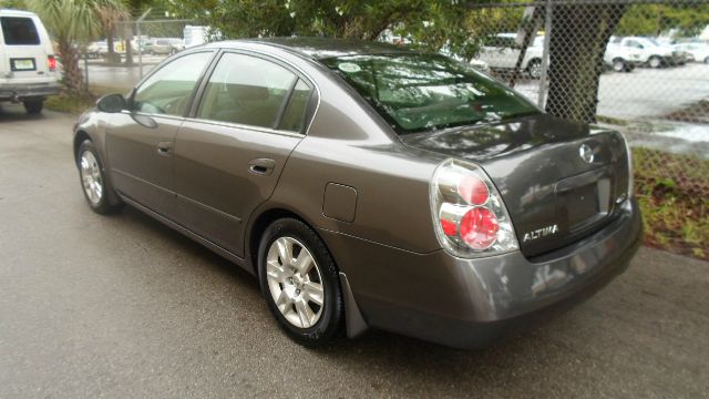 Nissan Altima 2005 photo 3