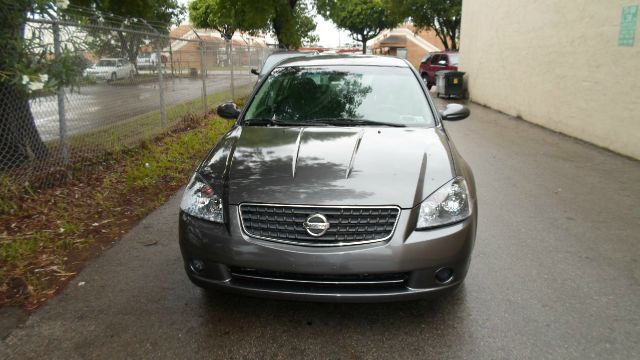 Nissan Altima 2005 photo 4