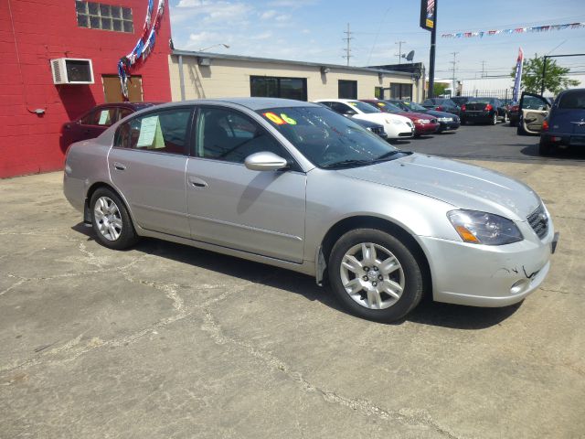 Nissan Altima GS-R Sedan