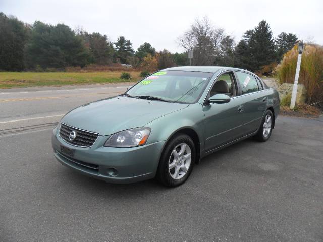 Nissan Altima XR Sedan