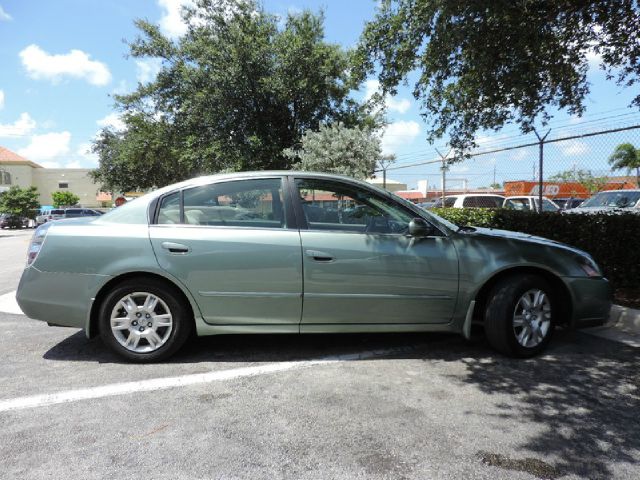 Nissan Altima 2006 photo 1