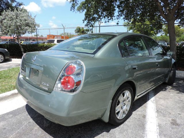 Nissan Altima 2006 photo 2