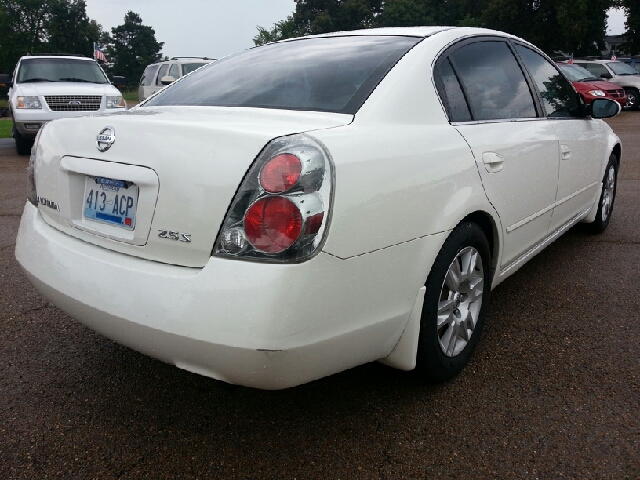 Nissan Altima 2006 photo 1