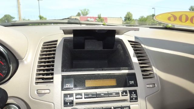 Nissan Altima 2006 photo 14