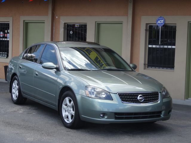 Nissan Altima LE Sedan