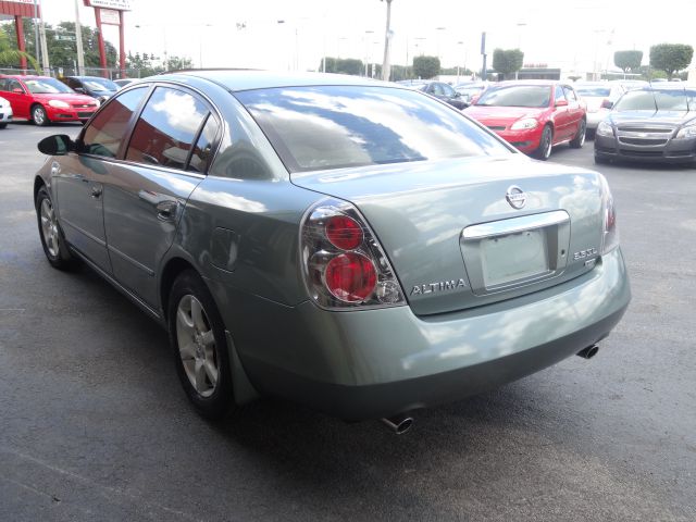 Nissan Altima 2006 photo 2