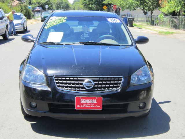 Nissan Altima LE Sedan