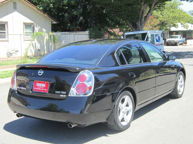 Nissan Altima 2006 photo 2