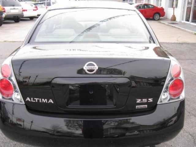 Nissan Altima Front-wheel Drive LT W/2lt Sedan