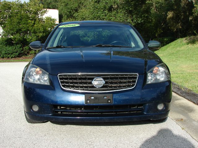 Nissan Altima Front-wheel Drive LT W/2lt Sedan