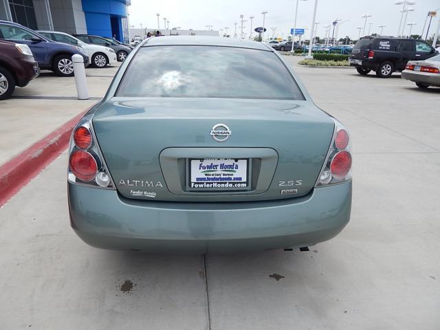 Nissan Altima 2006 photo 4