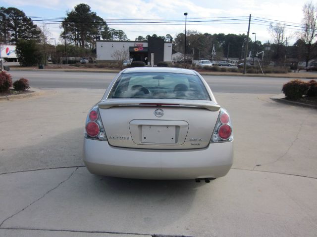 Nissan Altima 2006 photo 1