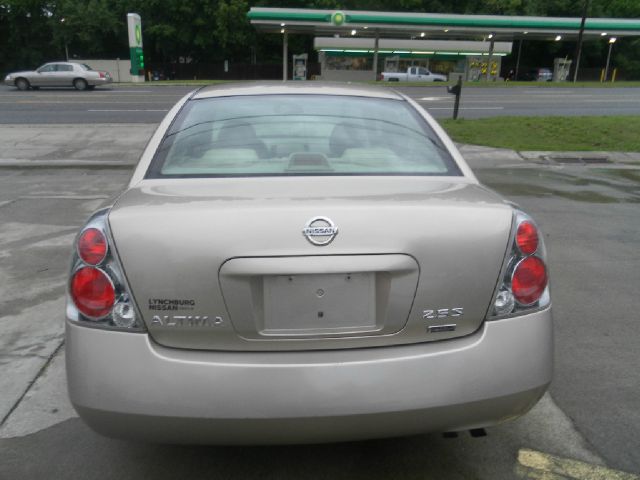 Nissan Altima 2006 photo 4