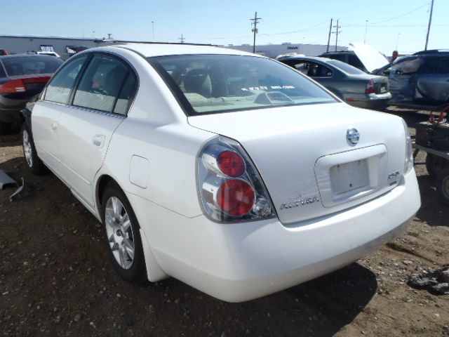 Nissan Altima 2006 photo 2