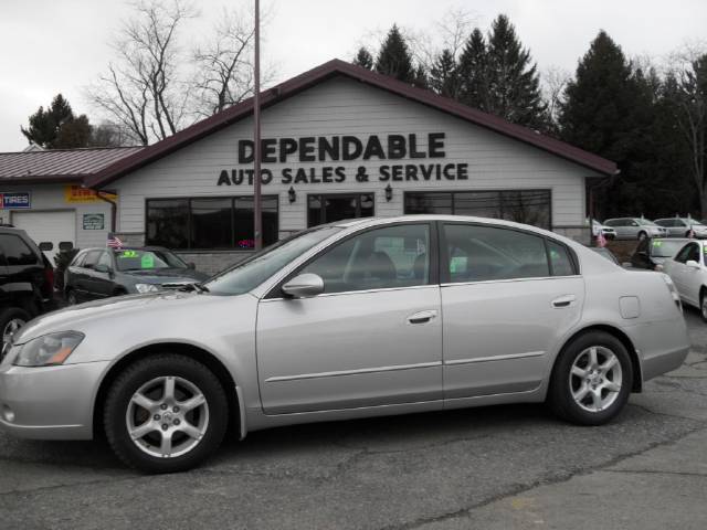 Nissan Altima LS S Sedan