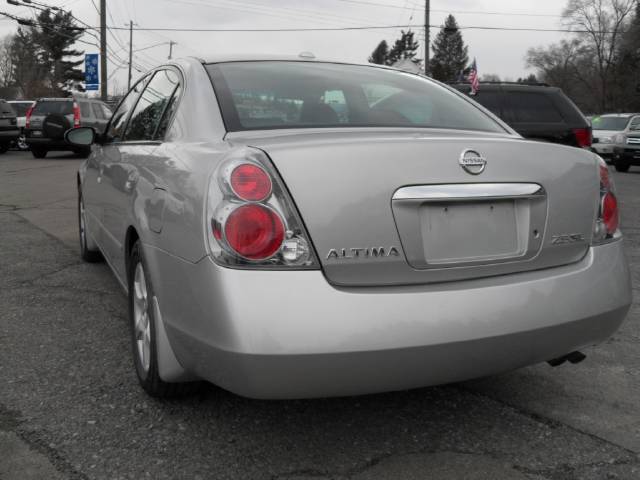 Nissan Altima 2006 photo 1