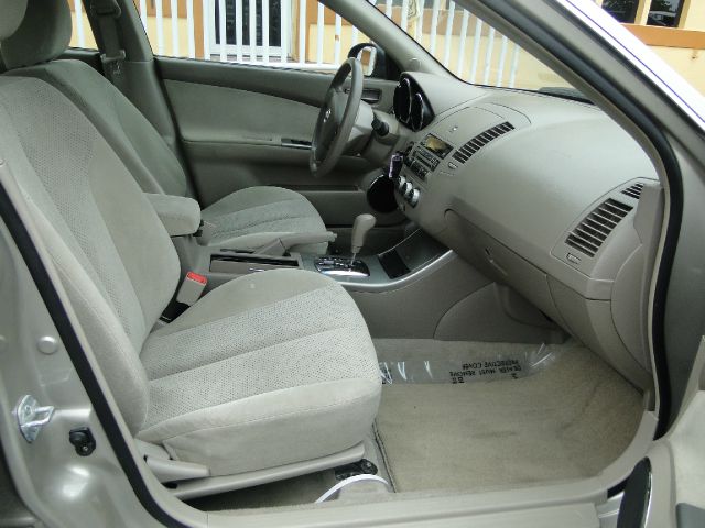 Nissan Altima 2006 photo 14