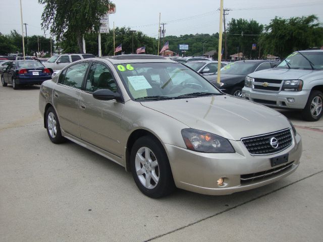 Nissan Altima 2006 photo 1