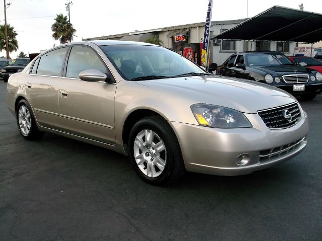 Nissan Altima 2006 photo 2