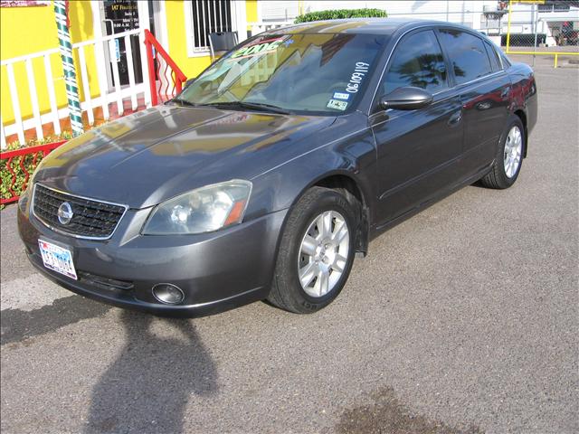 Nissan Altima XR Sedan