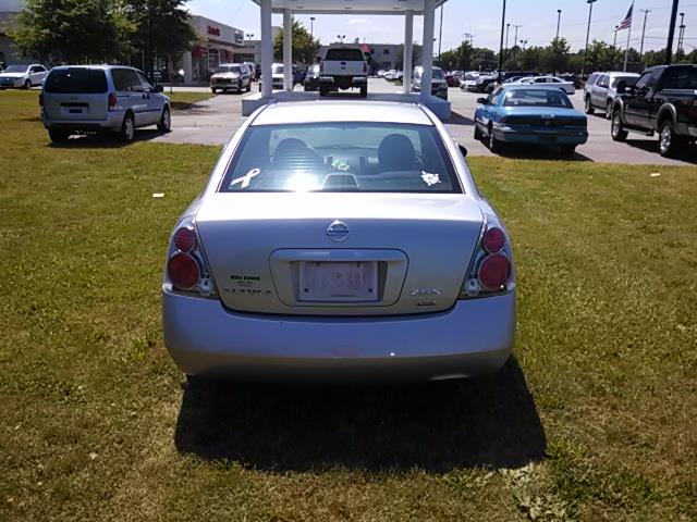 Nissan Altima 2006 photo 2