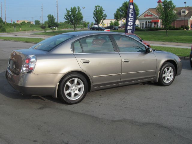 Nissan Altima 2006 photo 9