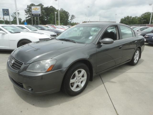 Nissan Altima GS-R Sedan