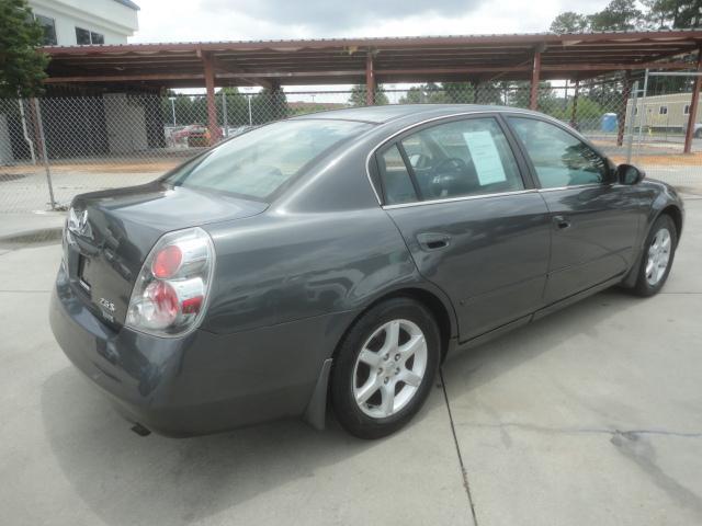 Nissan Altima 2006 photo 2