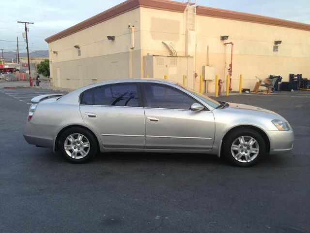 Nissan Altima 2006 photo 2