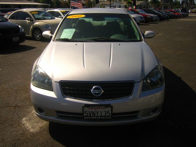 Nissan Altima 2006 photo 11